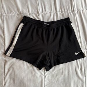 Nike DriFit women’s athletic shorts Large Black